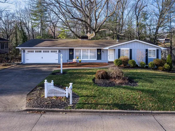 1935 Robinhood Cir, Cape Girardeau, MO 63701