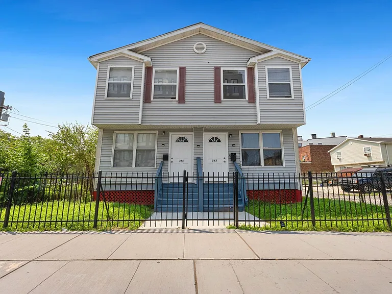347 Johnston Ave — Photo 22
