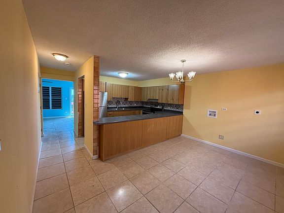 5th image of A 27 Spring Hl