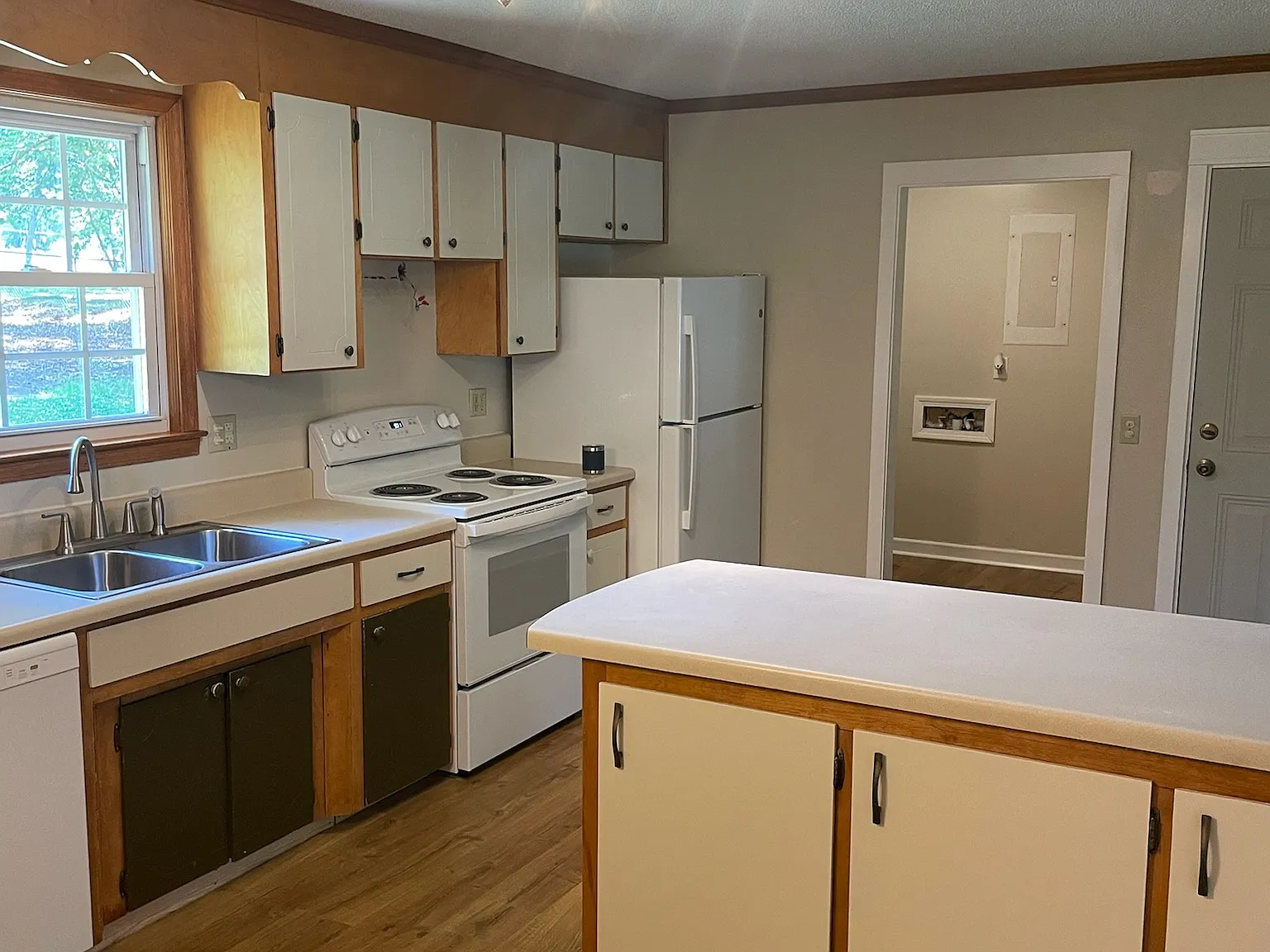 3 bed, 1425 sqft, $1,850 — Photo 3