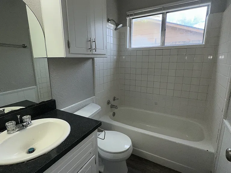 605 Lloyd Ave — Photo 23