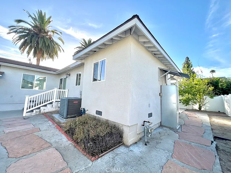 6628 N Golden West Ave — Photo 22