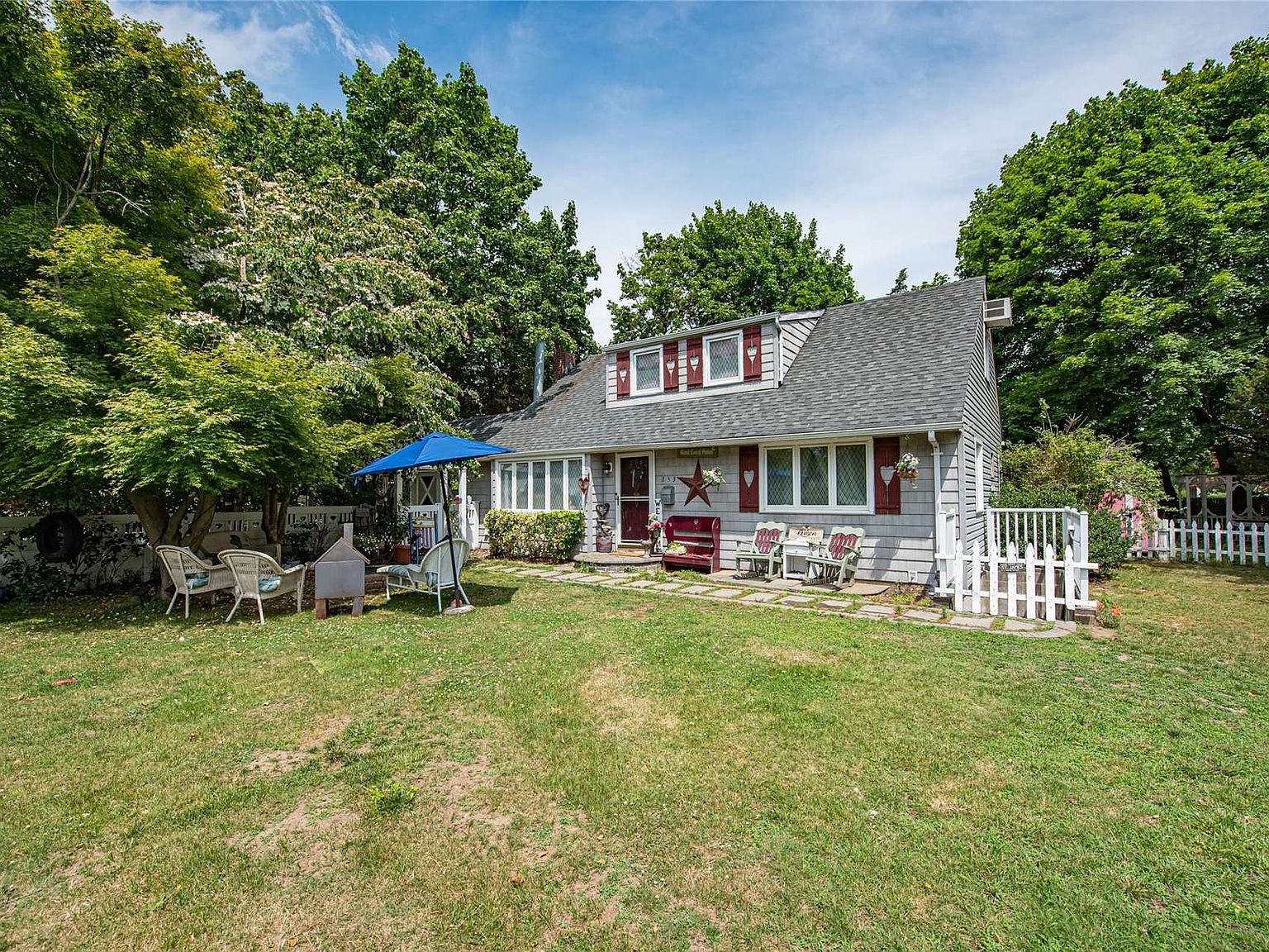 253 Woodlawn Avenue, Saint James, NY 11780 MLS 3488025 Zillow