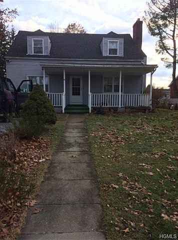 1st image of 51 Locust Dr #1