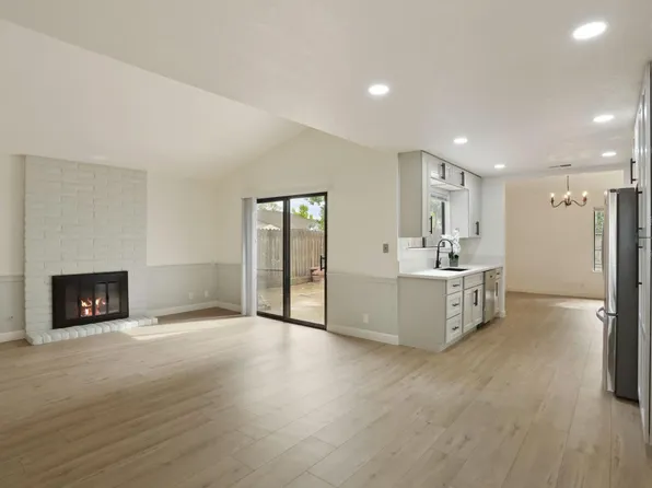 5215 Grouse Run Dr, Stockton, CA 95207