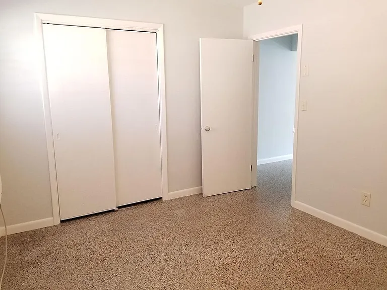 2325 Belmar Dr — Photo 9