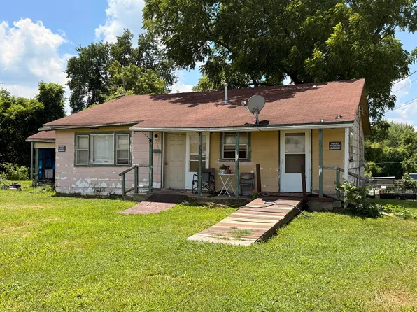 205 S Lake Street, Mountain Grove, MO 65711