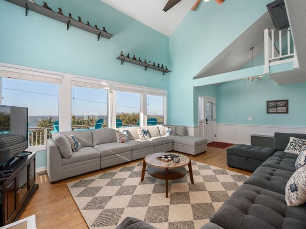 100 Sea Colony Dr, Kitty Hawk, NC