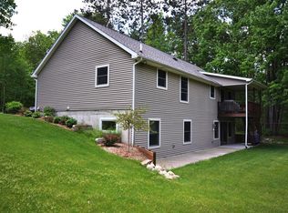 5656 W Vacationland Dr, Lewiston, MI 49756