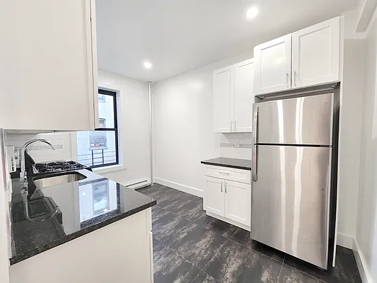 Rented by Bohemia Realty Group | media 8