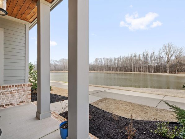 400 Valley Forge Ln, Rossville, TN 38066