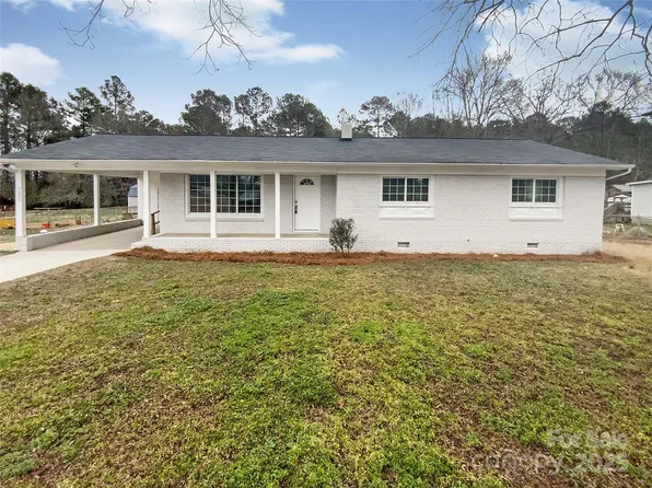 5680 Hillsdale St, Fort Lawn, SC 29714