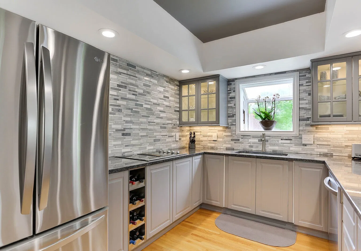 2925 Minnehaha Curve — Photo 3