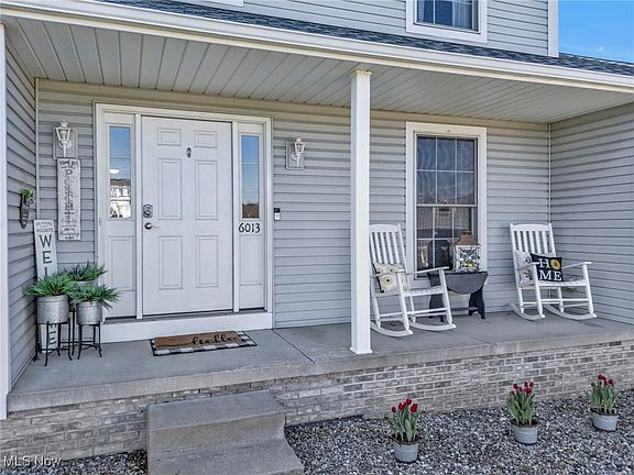 2nd image of 6013 Sunscape Dr NE