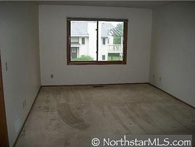 4th image of 4231 Goldenrod Ln N