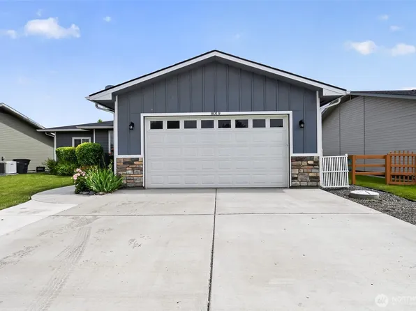 8019 Vialago Parkway, Zillah, WA 98953