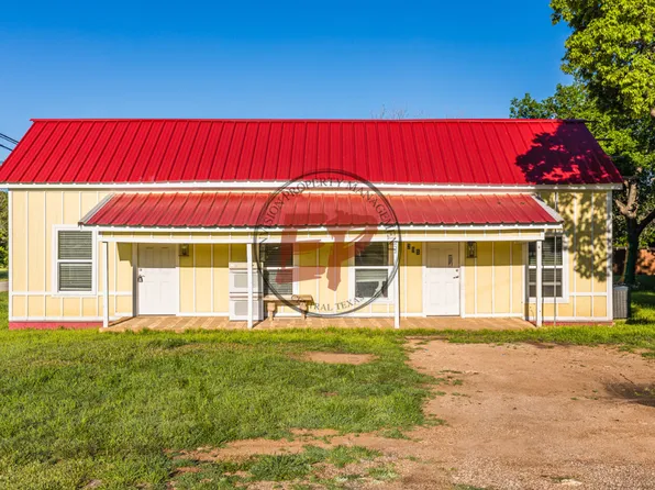 301 N Guadalupe St, Whitney, TX 76692