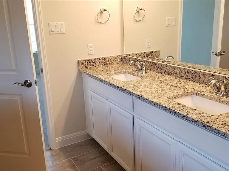 1050 Kenney Fort Xing #37 — Photo 16
