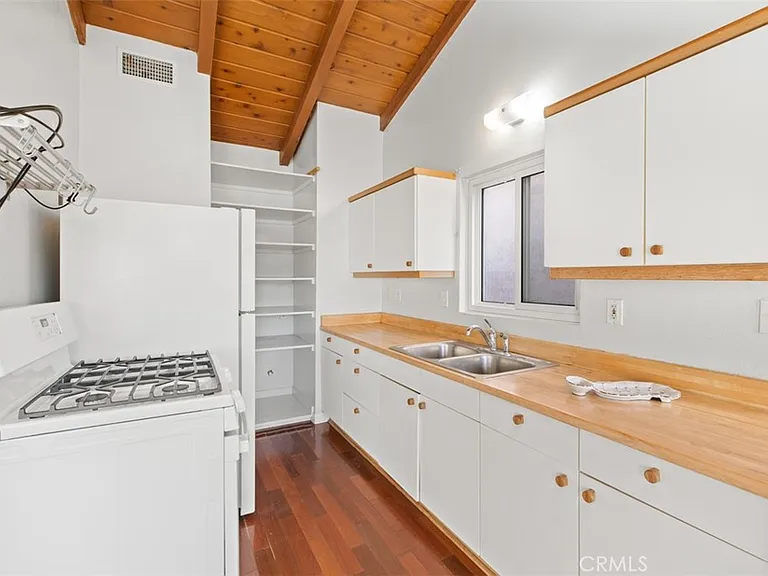 33782 Colegio Dr — Photo 15