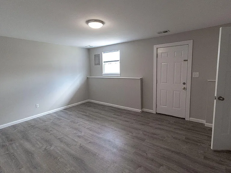 7304 N Moberly Dr #B — Photo 12