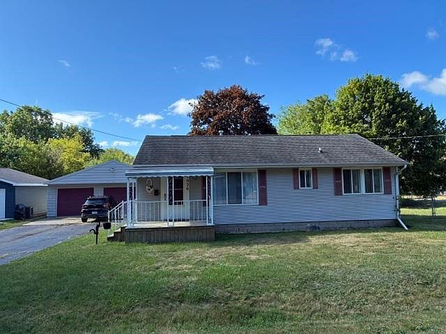 1st image of 1026 Washington Dr