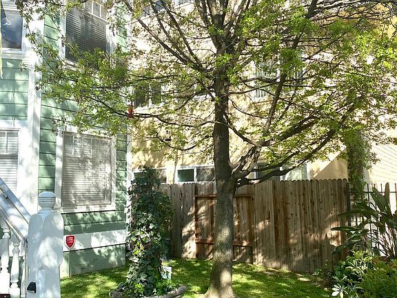 2nd image of 1217 1/2 E St