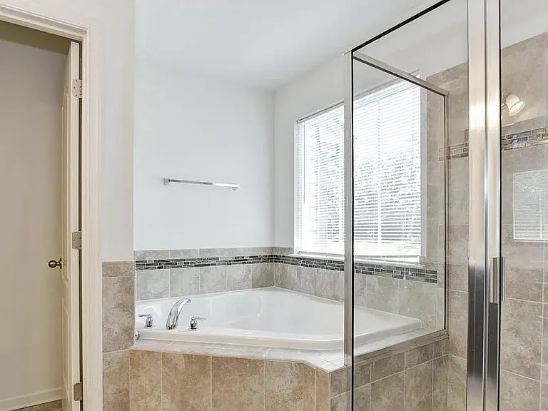 27 Shepherds Hook Way — Photo 5