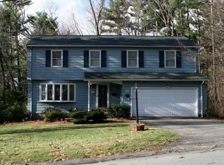 28 Surrey Ln, Holden, MA 01520