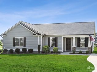 40 Marshfield Dr, Benson, NC 27504