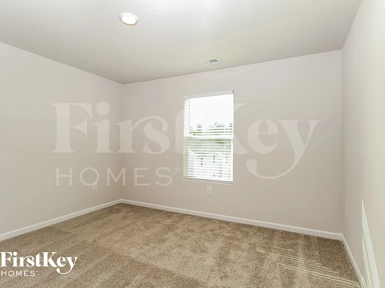 3040 Crescent Lake Ln — Photo 14