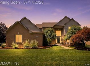 50443 Middle River Dr, Macomb, MI 48044