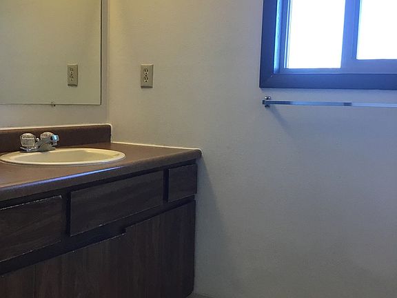 5th image of 2101 S Garfield St APT 11