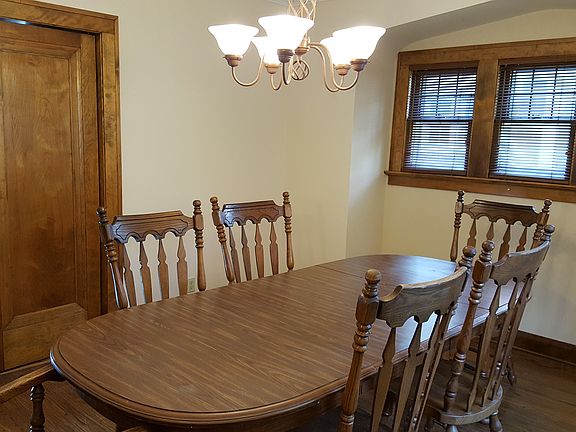 5th image of 2319 Pemberton Dr