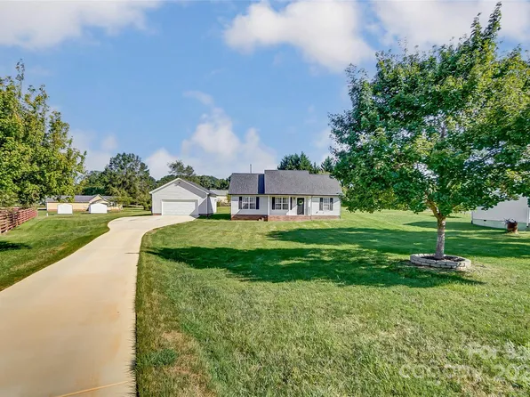 426 Cottonwood Cir, Monroe, NC 28110