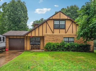 1105 S Maple Ave, Tahlequah, OK 74464