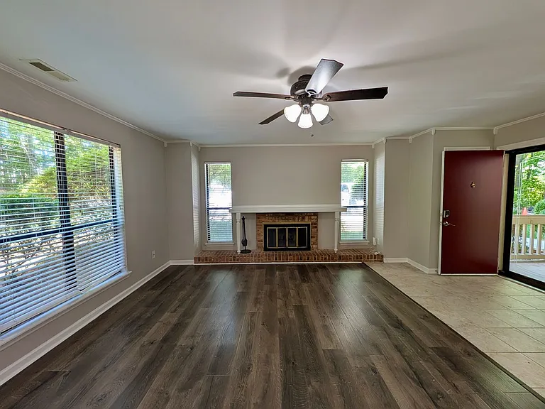 311 New Kent Pl — Photo 6