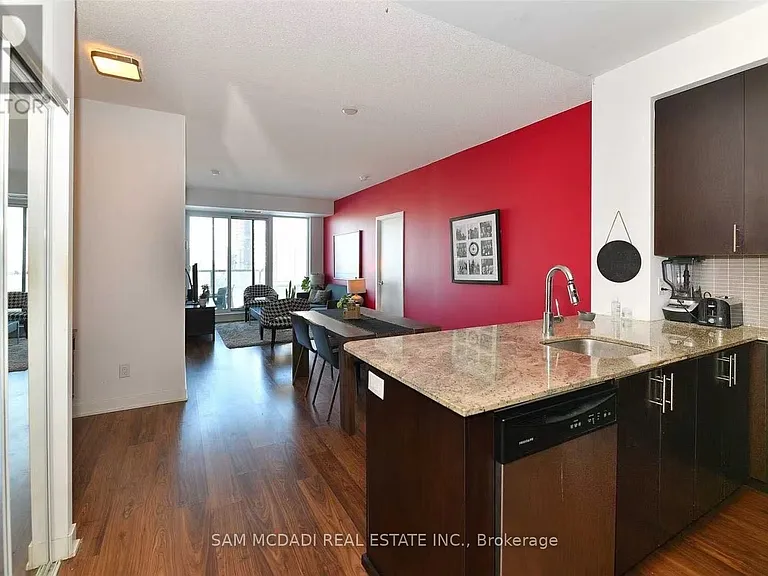 260 Sackville St #909 — Photo 2