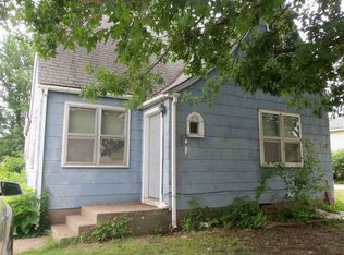 610 Kaw St, Perry, OK 73077