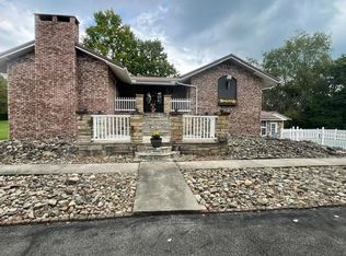 581 Tippecanoe Rd, Smock, PA 15480