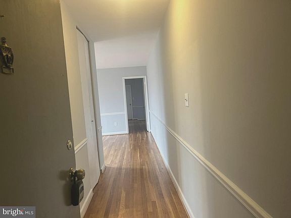 4th image of 10501 Montrose Ave APT 203
