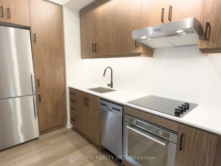 9 Tecumseth St #501 — Photo 4
