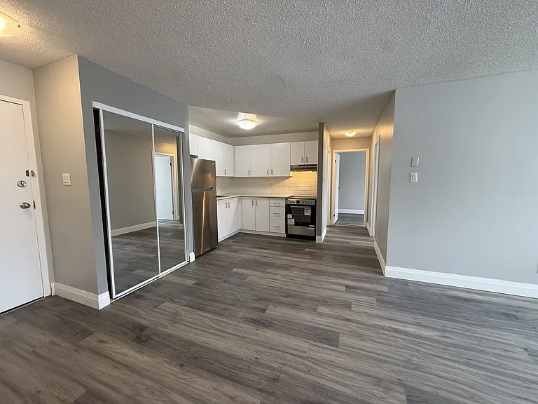704 Canboro Rd — Photo 15