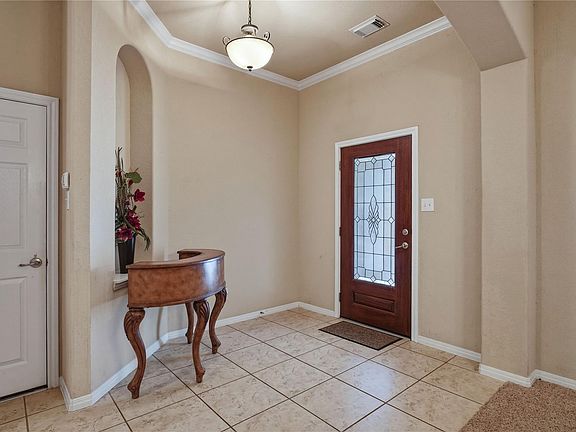 2nd image of 1918 Palmetto Park Ct