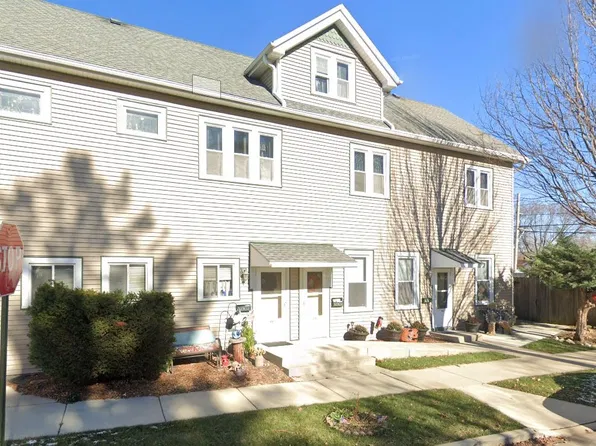 816 Park Ave, South Milwaukee, WI 53172