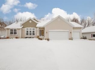 647 Jasmine Dr, Holland, MI 49423