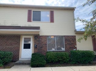 1721 Queensbury Cir, Hoffman Estates, IL 60169