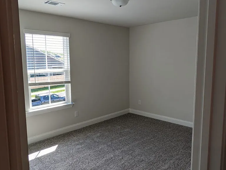 1411 Alabaster Ln — Photo 20