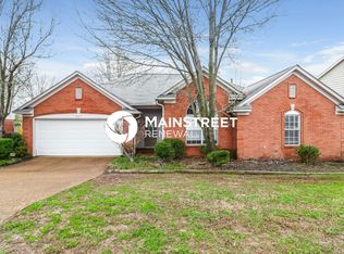 827 Tropicana Dr E, Cordova, TN 38018
