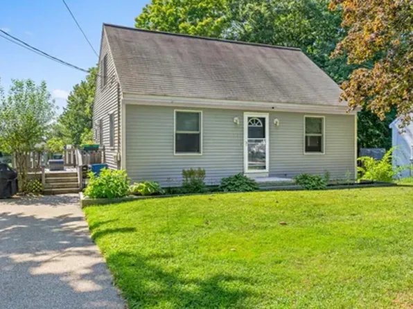 210 Summit St, Portland, ME 04103