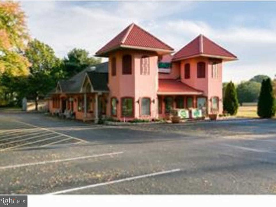 1st image of 710 Sunset Rd
